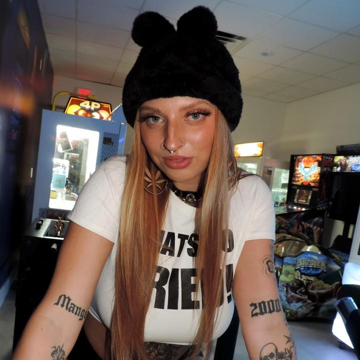 🦄 @mangybaby - Samnimetitties - TikTok