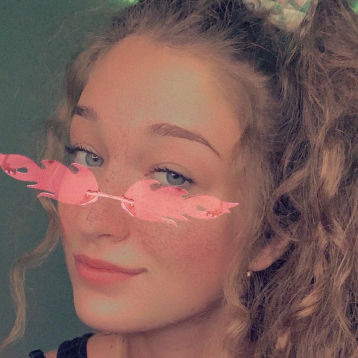 🦄 @lia.jakubowski - Lia