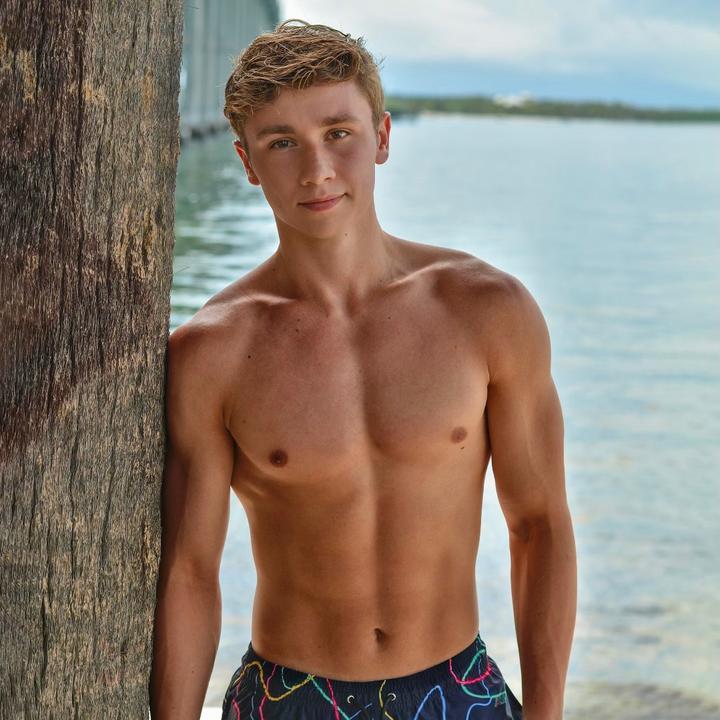 🦄 @haydengreenefitbackup - Hayden Greene - TikTok