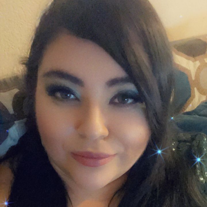 @queen_greeneyez