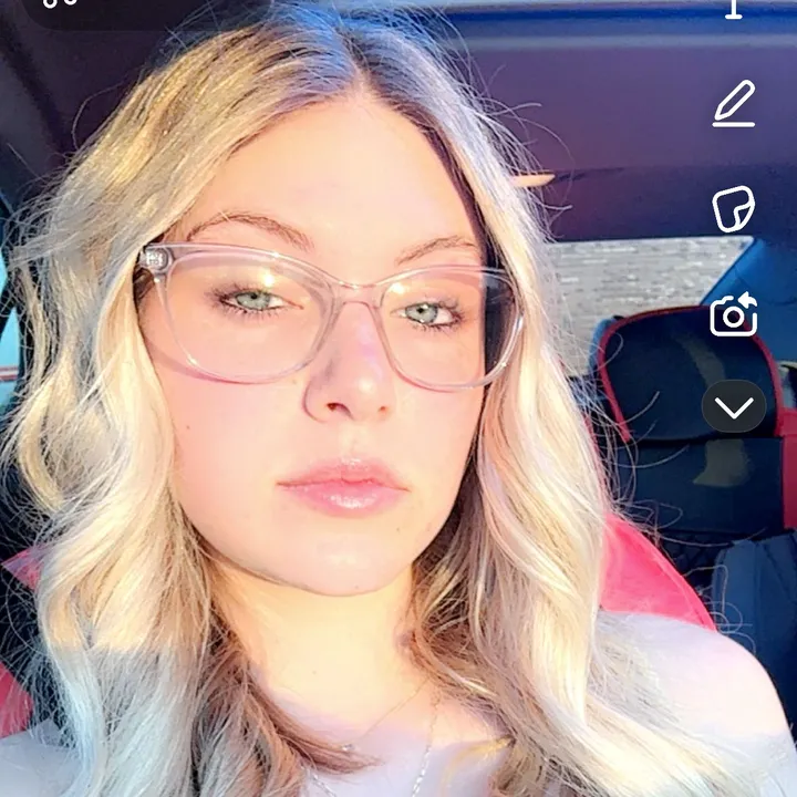 olivia_b07