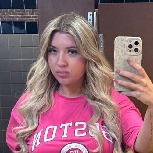 larajuicytv (@larajuicytv) - Urlebird