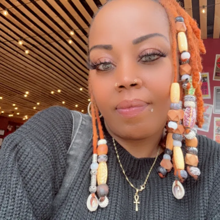 ericahines52