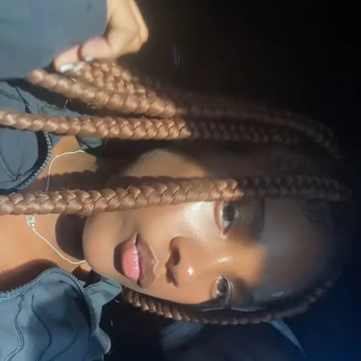 corrinbriellee