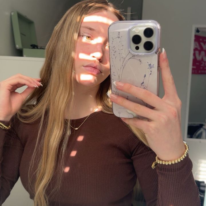 chloecorsaro13